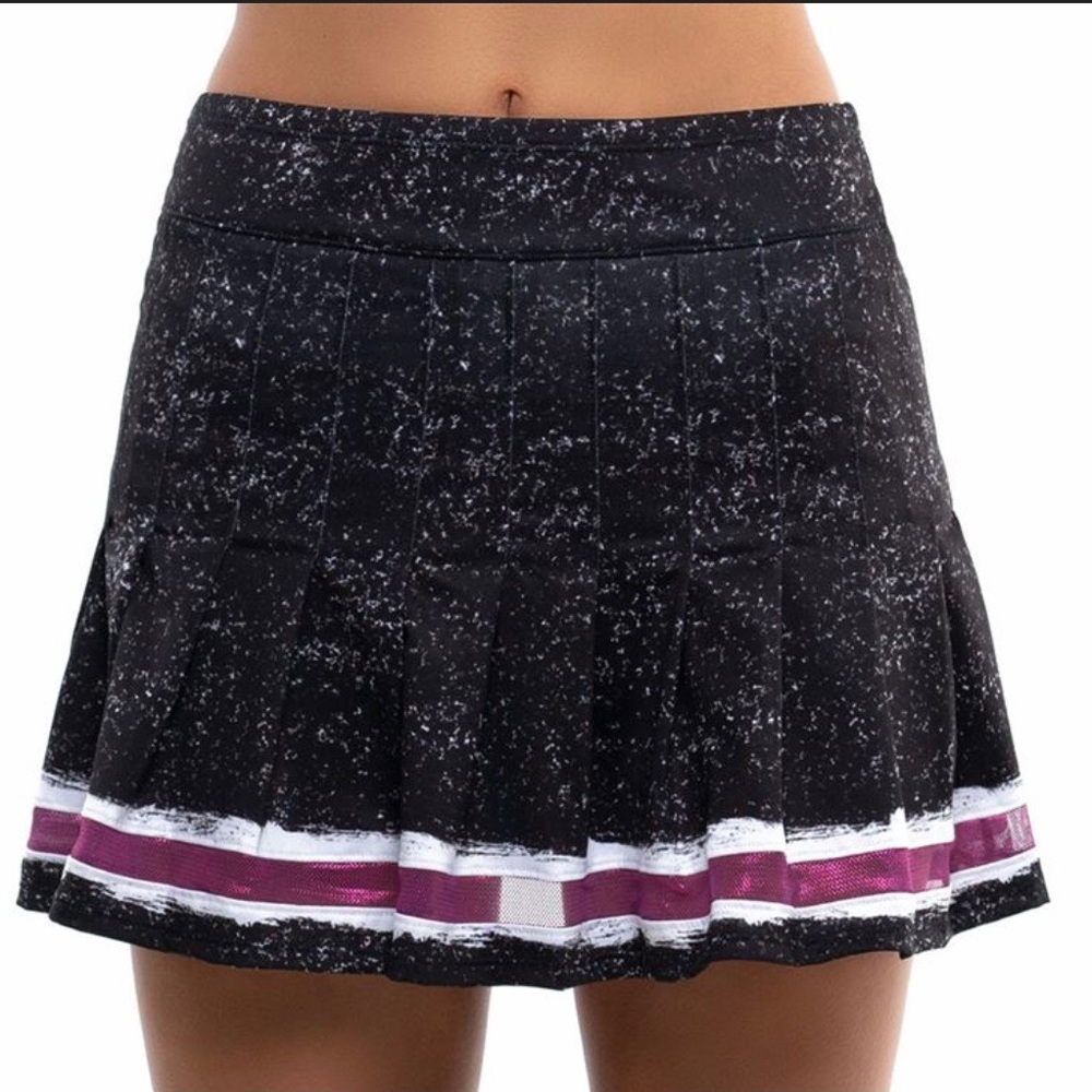Lucky In Love City Graffiti Women's Tennis Skirt in Black, White, Magenta - XL